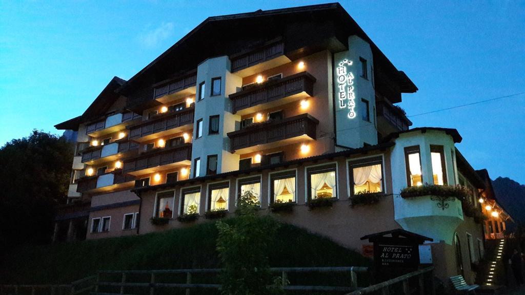 Hotel Al Prato Fiera Di Primiero Eksteriør billede